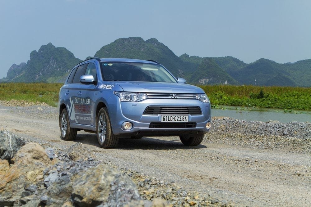 Mitsubishi Outlander PHEV Picture from MyGreenPod Sustainable News
