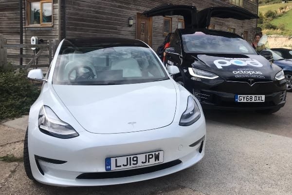 Testing the switch from a hybrid to a Tesla Model 3