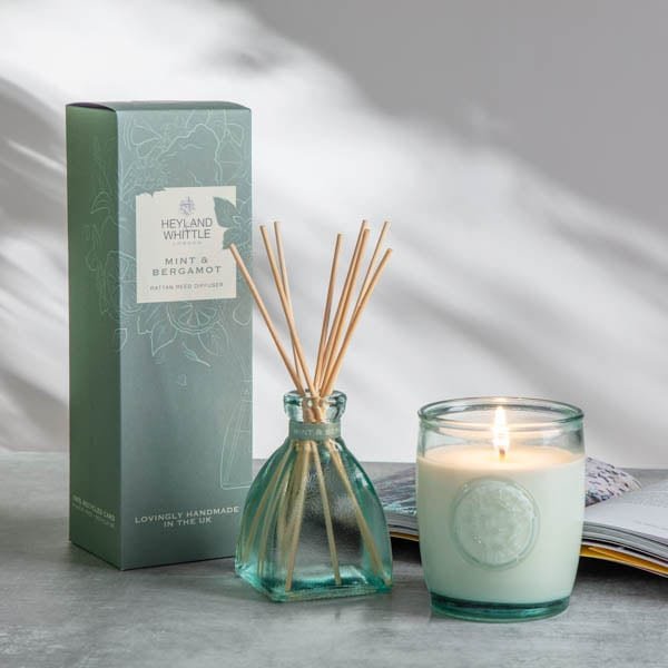 Heyland And Whittle Diffusers_0002_Mint & bergamot Diffuser & candle 2000px-2