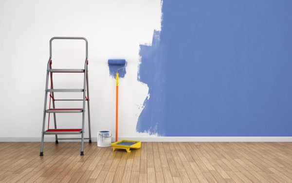 Painting walls of an empty room