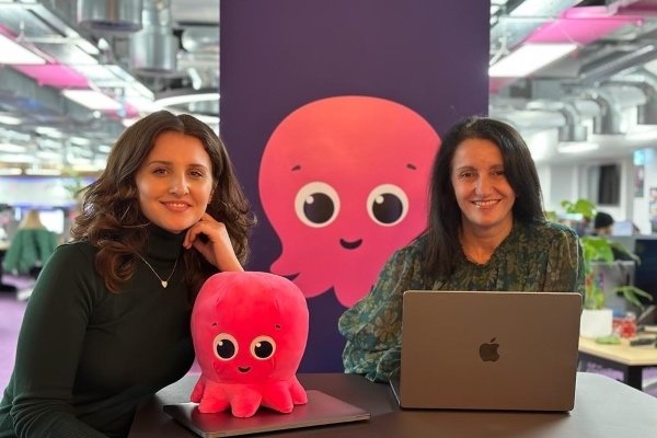 Carmen and Derya work together as senior engineers at Octopus Energy