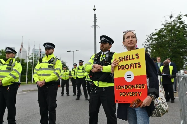 Protester outside Shell's AGM in London