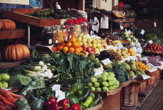 Beautiful and colourful display of fruits and vegetables at the farmers' market